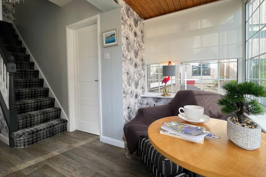 Rhoslan. Boutique Style Farmhouse In Snowdonia カーナーヴォン エクステリア 写真
